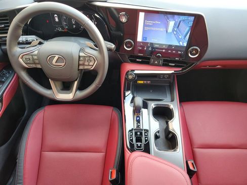 Certified 2026 Lexus NX 350 AWD w/ Accessory Package (Z1) image 25
