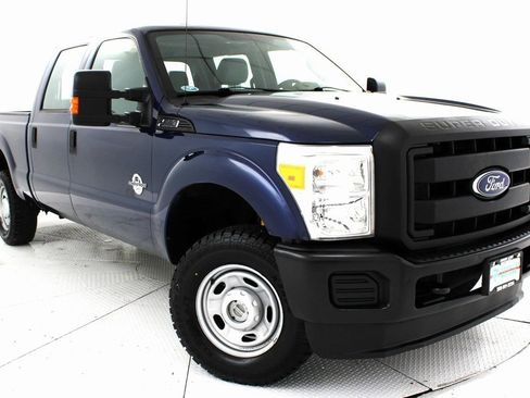 Used 2011 Ford F250 XLT image 1