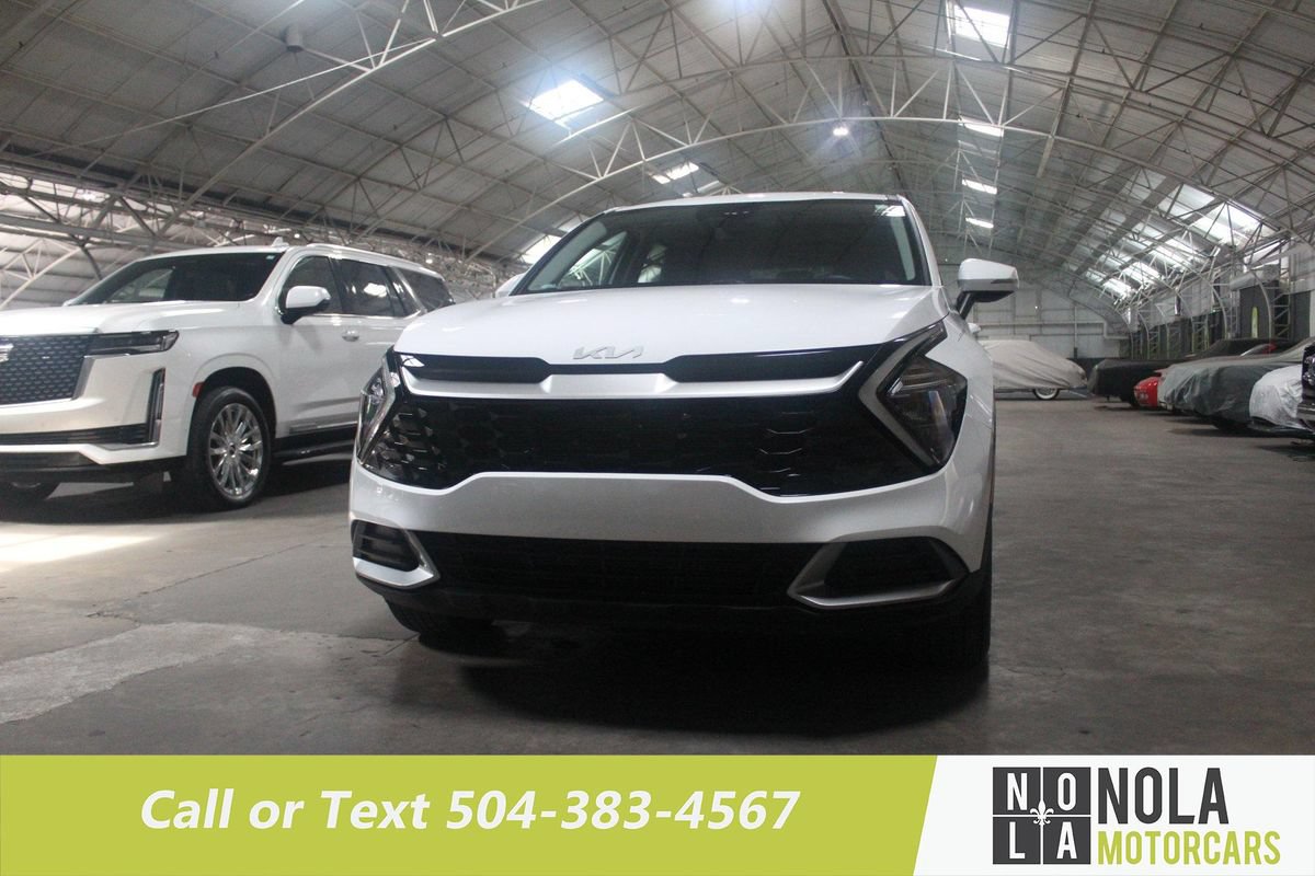 Used 2023 Kia Sportage EX FWD image 4