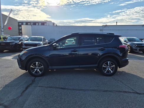 Used 2017 Toyota RAV4 XLE w/ All Weather Liner Package AWD/4WD image 9