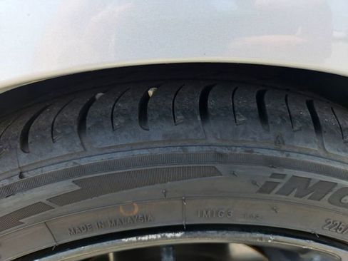 Used 2015 Hyundai Veloster Turbo w/ Option Group 04 image 28