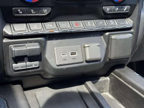 Used 2021 GMC Sierra 2500 AT4 w/ AT4 Premium Plus Package AWD/4WD image 31