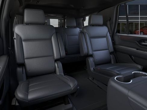 New 2026 GMC Yukon Denali w/ Denali Reserve Package AWD/4WD image 17