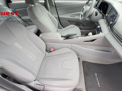 Used 2022 Hyundai Elantra SEL FWD image 13