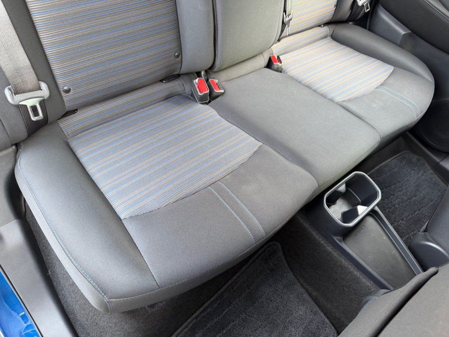 Used 2025 Nissan Leaf S FWD image 34