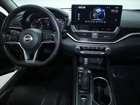 Used 2024 Nissan Altima 2.5 SR w/ SR Premium Package image 33