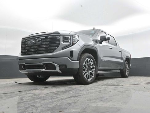 Used 2025 GMC Sierra 1500 Denali Ultimate AWD/4WD image 41
