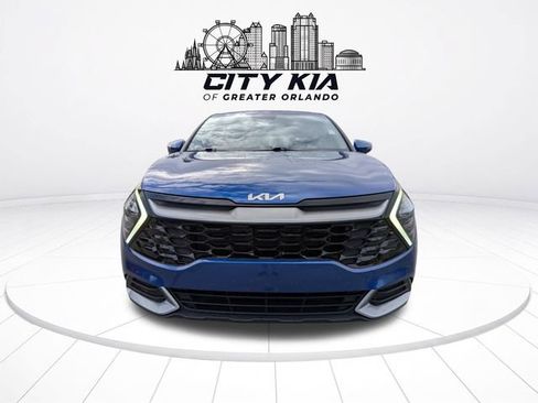 Certified 2025 Kia Sportage EX FWD image 9