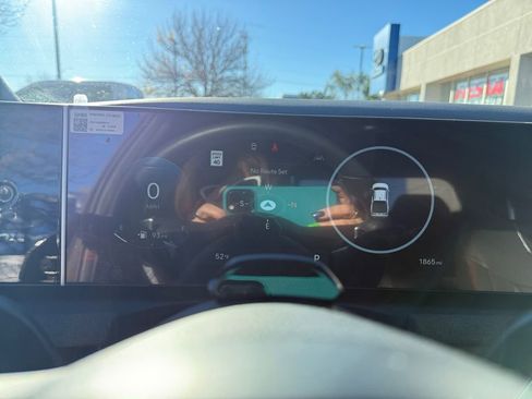 Used 2025 Hyundai Santa Cruz Limited image 11