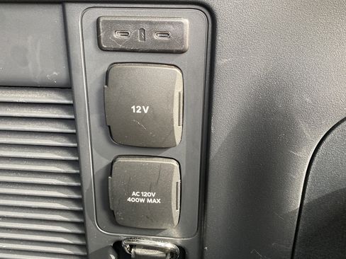 Certified 2025 Ford Expedition Tremor AWD/4WD image 33