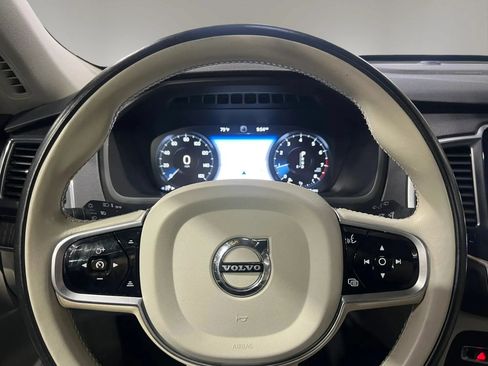 Used 2020 Volvo XC90 T5 Momentum AWD/4WD image 18