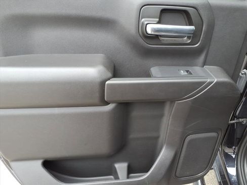 Used 2024 Chevrolet Silverado 1500 Custom Trail Boss image 33