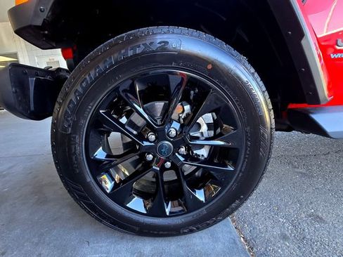 Certified 2025 Jeep Wrangler Unlimited Sahara image 31