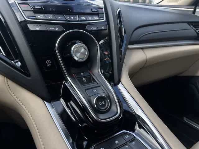 Used 2024 Acura RDX SH-AWD image 32
