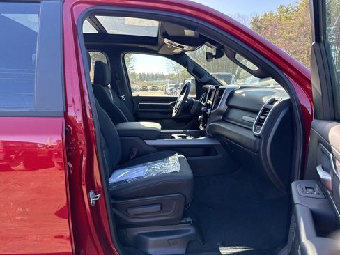 New 2026 RAM 1500 4x4 Crew Cab image 29