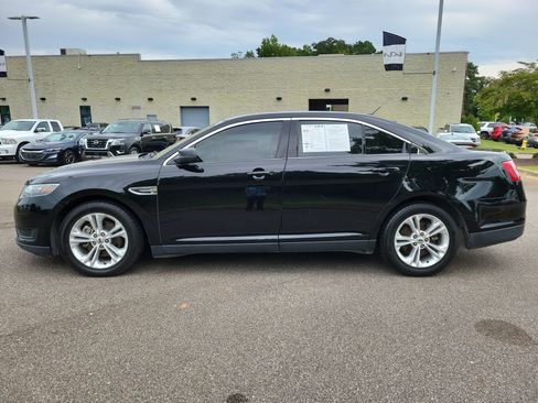 Used 2016 Ford Taurus SE image 19