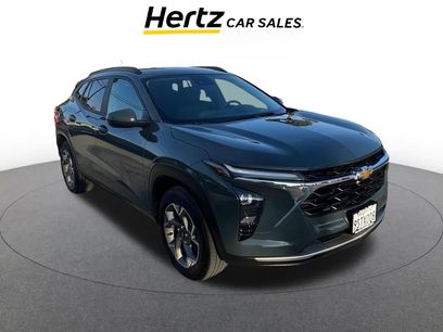 Used 2025 Chevrolet Trax LT