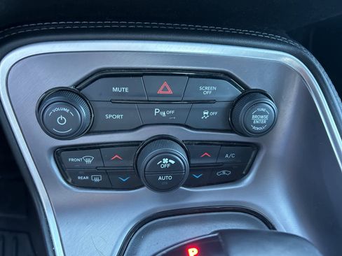 Used 2022 Dodge Challenger R/T w/ Blacktop Package image 32