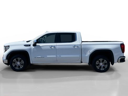 Used 2025 GMC Sierra 1500 SLT RWD image 2