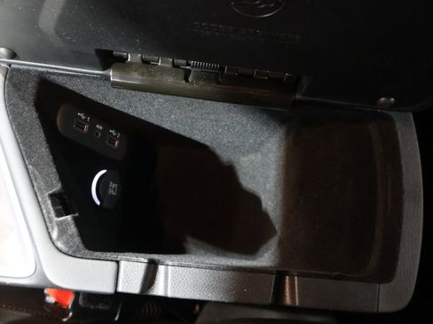 Used 2022 Dodge Challenger GT image 30