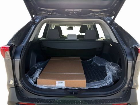 Certified 2025 Toyota RAV4 XLE image 19