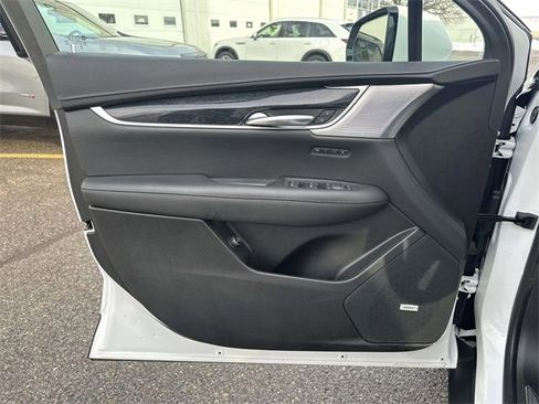 Certified 2023 Cadillac XT5 Premium Luxury image 15