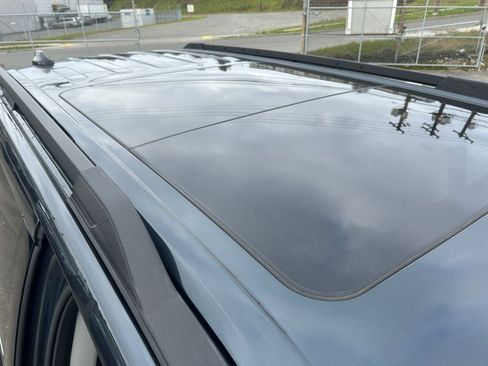 Used 2025 Ford Expedition Active AWD/4WD image 28