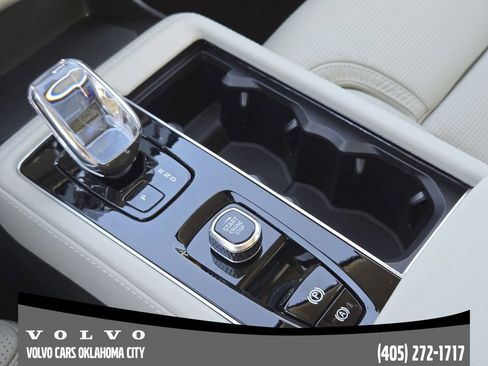 New 2026 Volvo XC90 B6 Ultra image 19