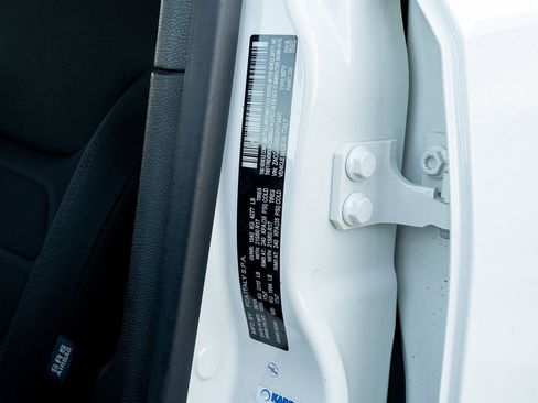 Used 2018 Jeep Renegade Latitude image 8