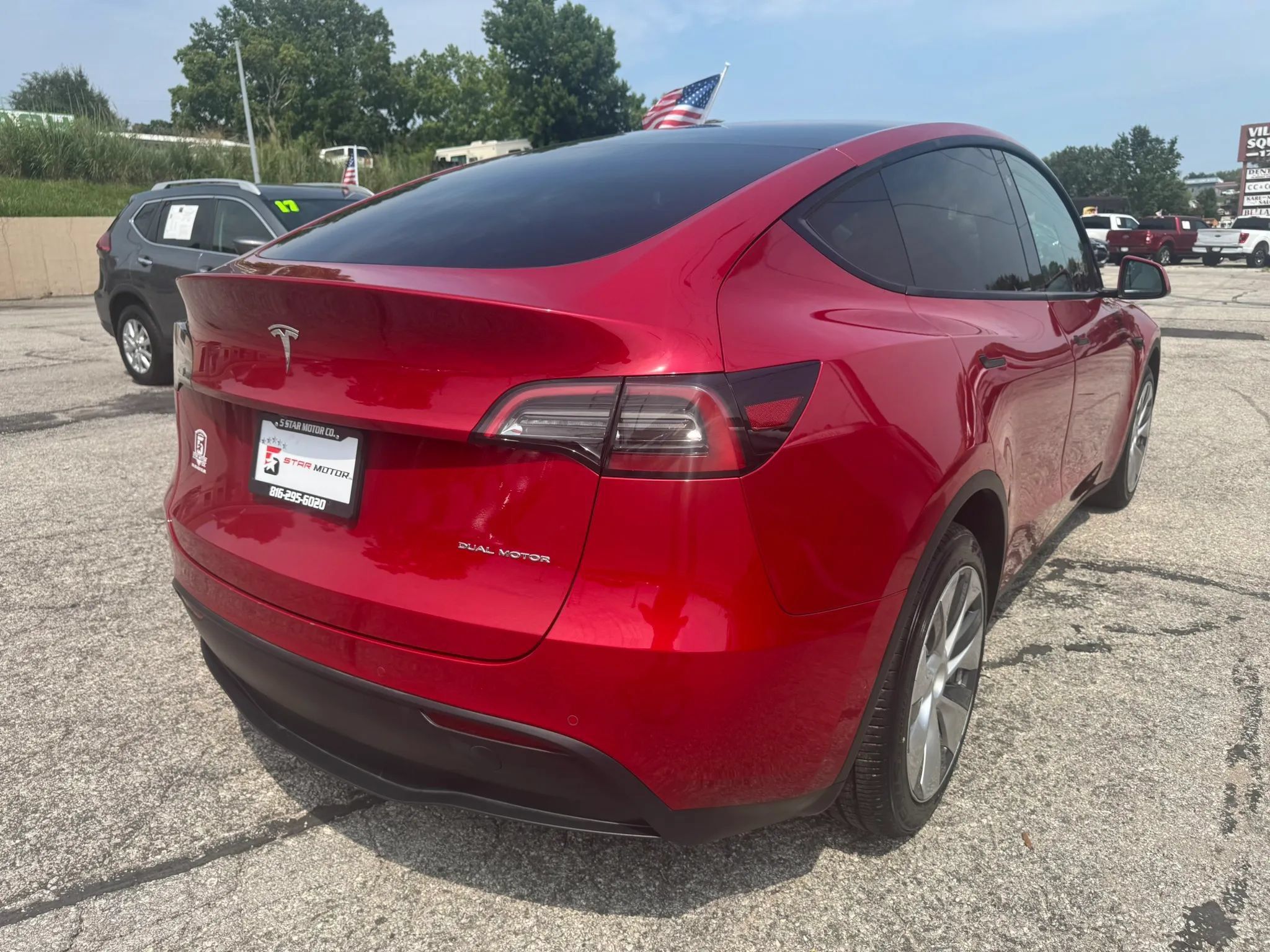Used 2021 Tesla Model Y Long Range AWD/4WD image 4
