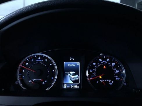 Used 2015 Toyota Camry SE image 29