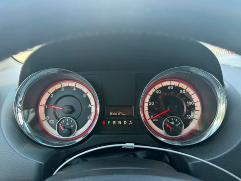 Used 2017 Dodge Grand Caravan SXT FWD image 10