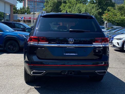 Certified 2023 Volkswagen Atlas SE w/ Panoramic Sunroof Package AWD/4WD image 4