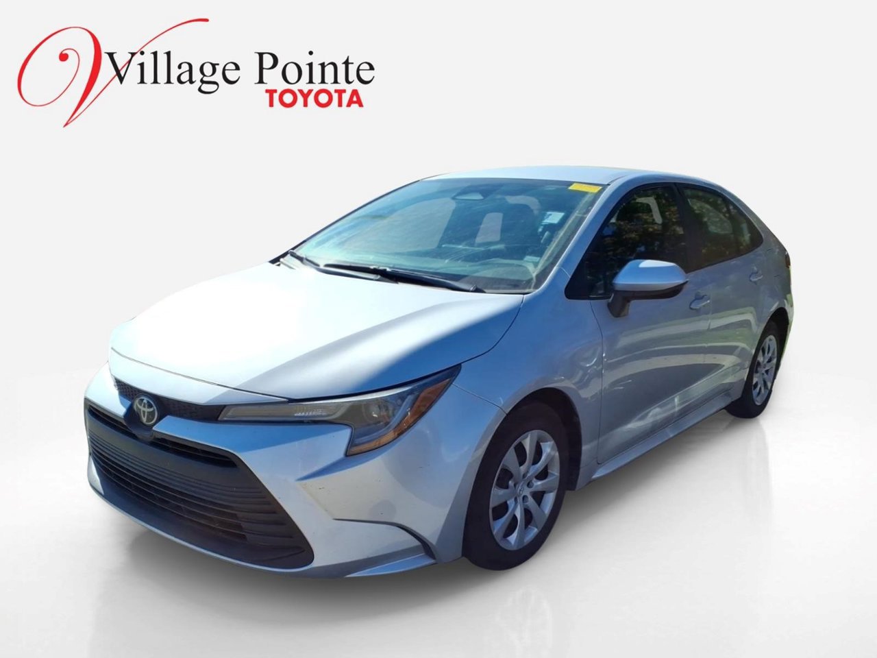 Used 2024 Toyota Corolla LE FWD image 1