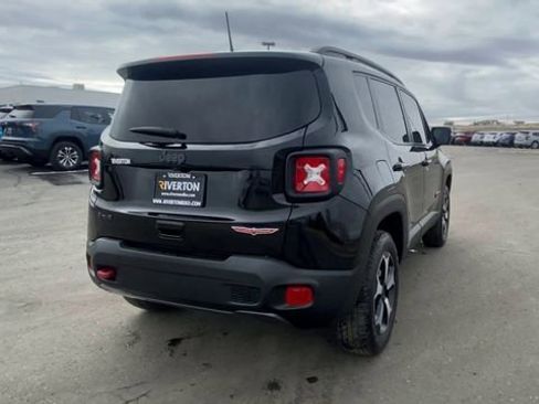 Used 2022 Jeep Renegade Trailhawk image 8