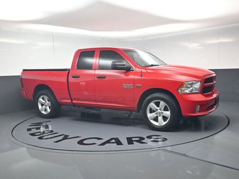 Used 2015 RAM 1500 Express RWD image 2