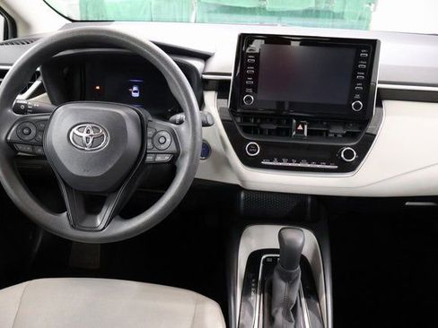 Used 2020 Toyota Corolla LE image 14