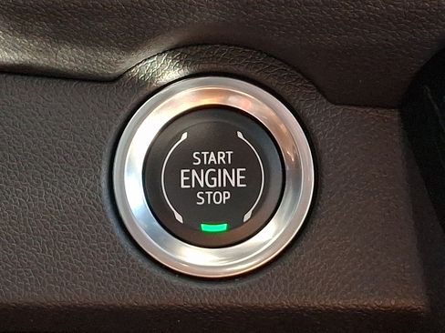 Used 2024 Chevrolet Traverse RS AWD/4WD image 25