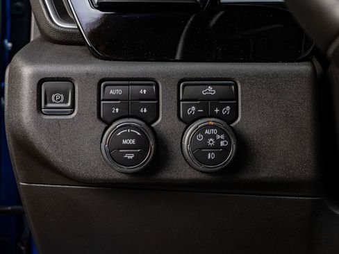 Used 2023 Chevrolet Silverado 1500 RST image 22