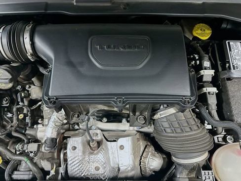 Used 2023 Jeep Compass Limited image 30