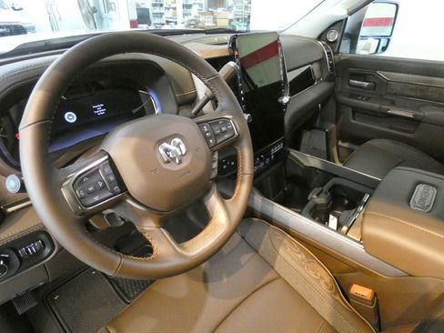 New 2026 RAM 3500 Longhorn image 9