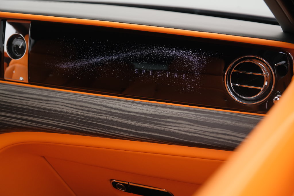 Used 2024 Rolls-Royce Spectre w/ Spectre Launch Package AWD/4WD image 30