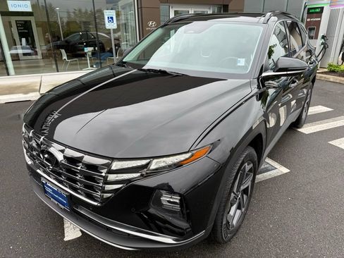 Certified 2022 Hyundai Tucson Limited AWD/4WD image 9