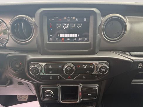 Used 2023 Jeep Wrangler Sport AWD/4WD image 14