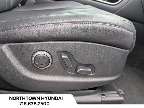 Used 2025 Genesis GV80 2.5T Standard AWD/4WD image 45