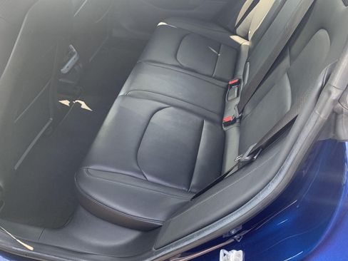 Used 2018 Tesla Model 3 Long Range RWD image 16