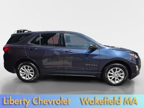 Used 2019 Chevrolet Equinox LS AWD/4WD image 3