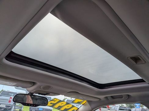 Used 2014 Chevrolet Impala LTZ FWD image 16