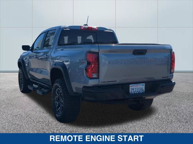 Used 2025 Chevrolet Colorado ZR2 AWD/4WD image 3