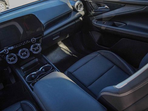 Used 2024 Chevrolet Blazer EV LT image 26